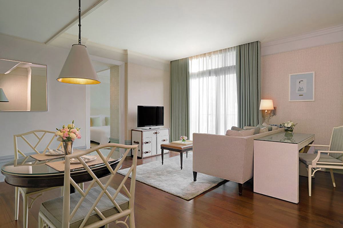 one-bedroom-suite-city-view
